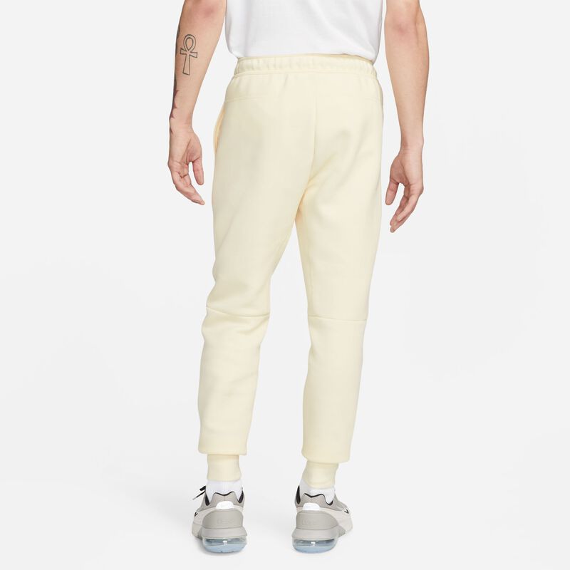 Nike Sportswear Tech Fleece, Leche de coco/Negro, hi-res