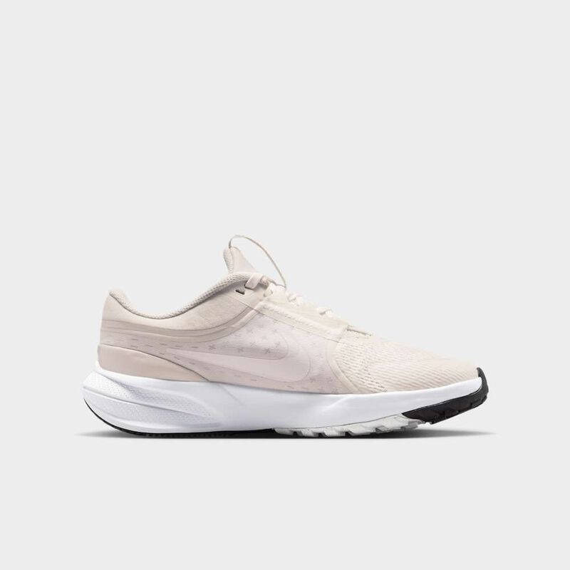 Nike Star Runner 5, Tinte platino/Negro/Oro metalizado, hi-res