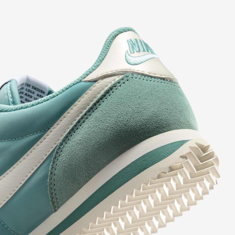 Nike Cortez Textile, Verde, hi-res