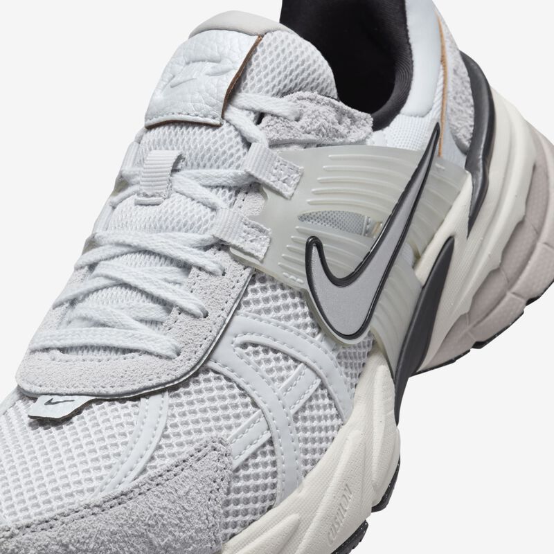Nike V2K Run, Platino Puro/Tinte Platino/Hueso Claro/Cromo, hi-res