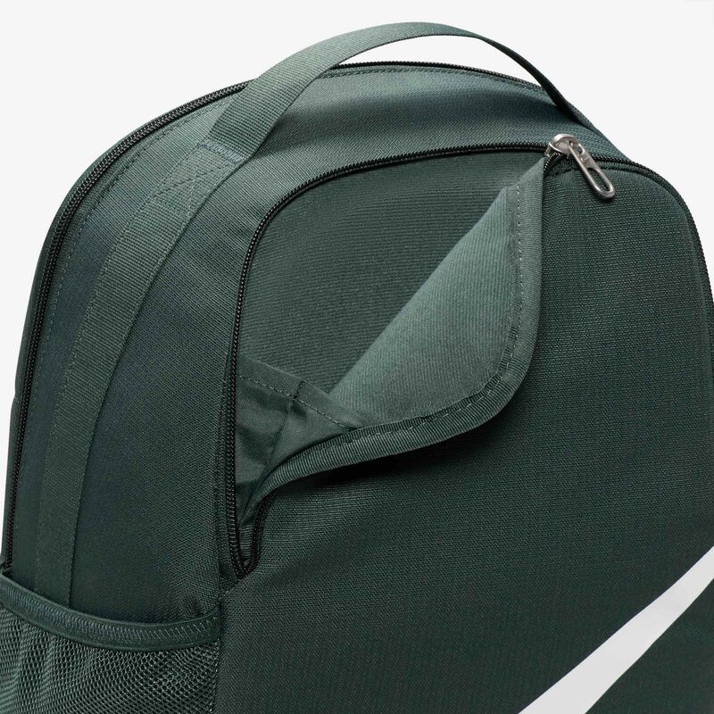 Nike Brasilia, Verde Vintage/Verde Vintage/Blanco, hi-res