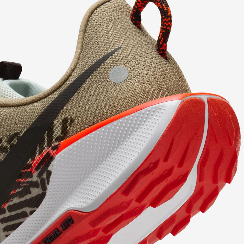 Nike Pegasus Trail 5, Caqui/Marrón Aterciopelado-Carmesí Intenso, hi-res