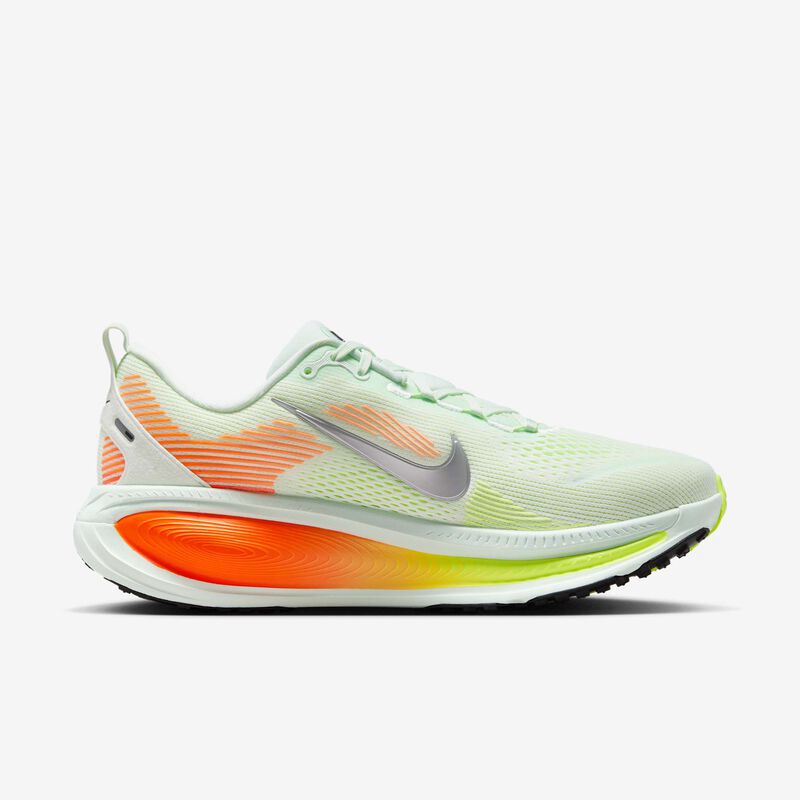 Nike Vomero 18, Verde pálido/Hipercarmesí/Voltio pálido/Plata metalizado, hi-res