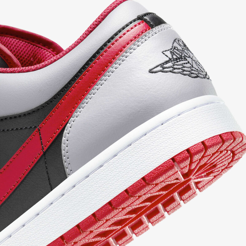 Air Jordan 1 Low, Negro/Gris Cemento/Blanco/Rojo Fuego, hi-res