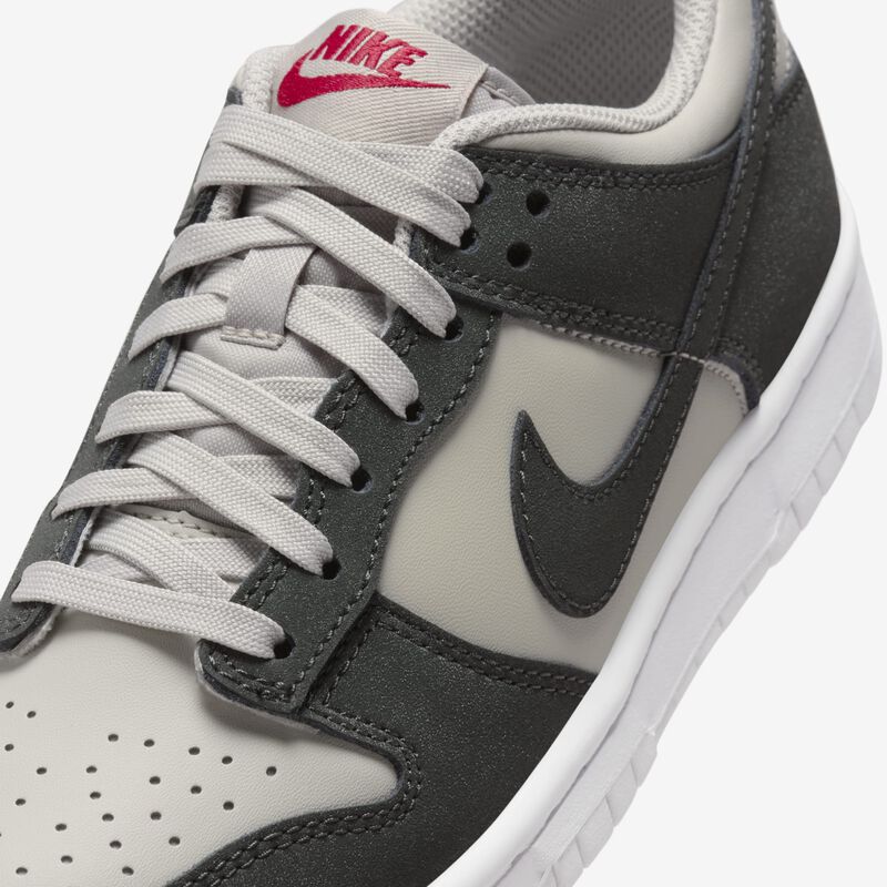 Nike Dunk Low, Mineral De Hierro Claro/Blanco/Rojo Gimnasio/Antracita, hi-res