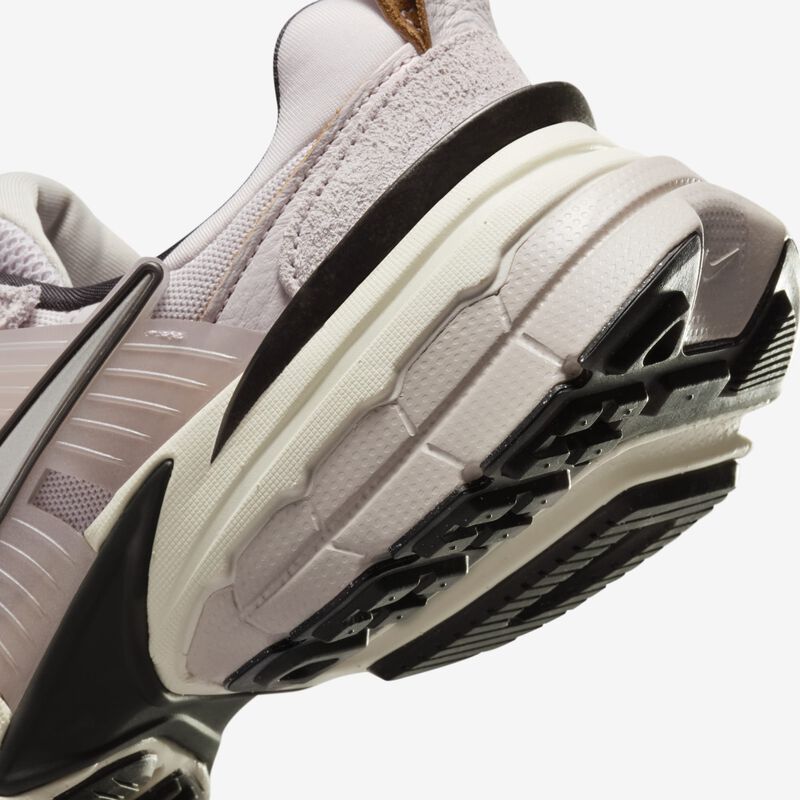 Nike V2K Run, Violeta Platino/Hueso Claro/Negro/Cromo, hi-res