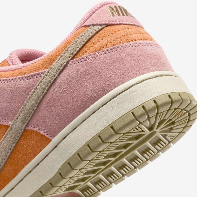 Nike SB Dunk Low Pro, Rojo Nebulosa/Monarca/Leche De Coco/Oliva Neutro, hi-res