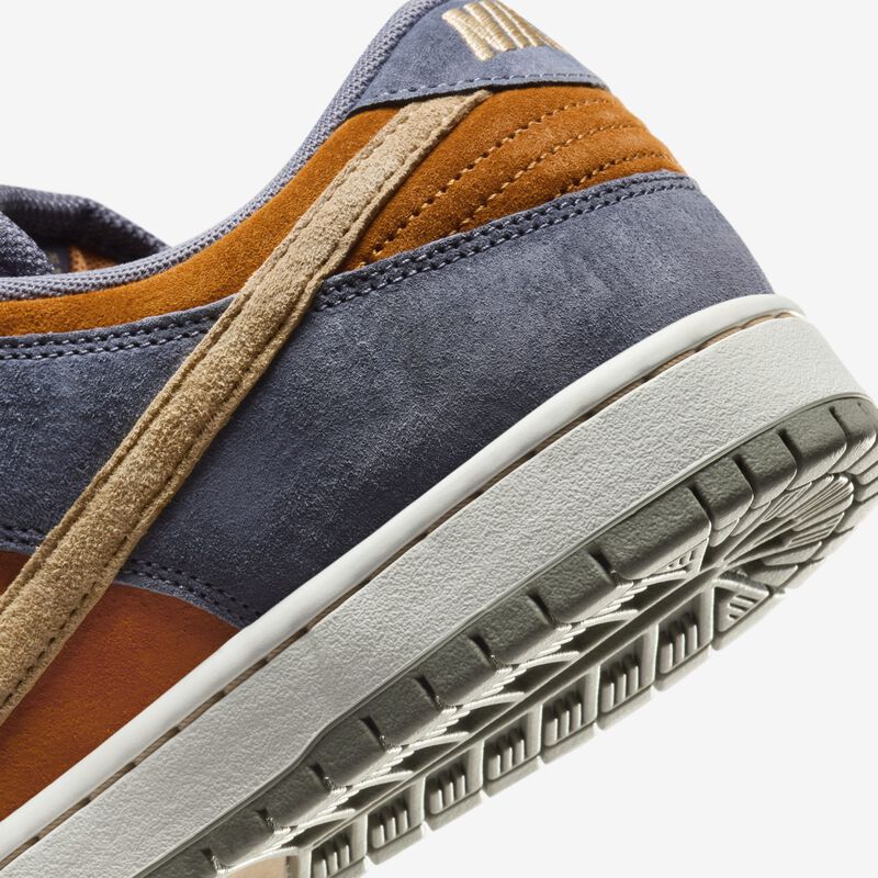 Nike SB Dunk Low Pro, Carbono Claro/Monarca/Blanco Cumbre/Sésamo, hi-res