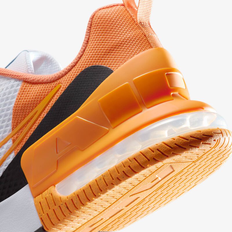 Nike Air Max Alpha Trainer 6, Blanco/Curry Cálido/Negro/Curry Claro, hi-res