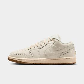 Air Jordan 1 Low SE, Tiza/Oro metalizado/Blanco perla, hi-res