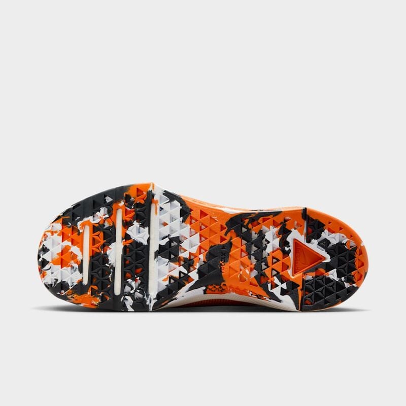 Nike Metcon 10, Perla suave/Naranja seguridad/Negro, hi-res
