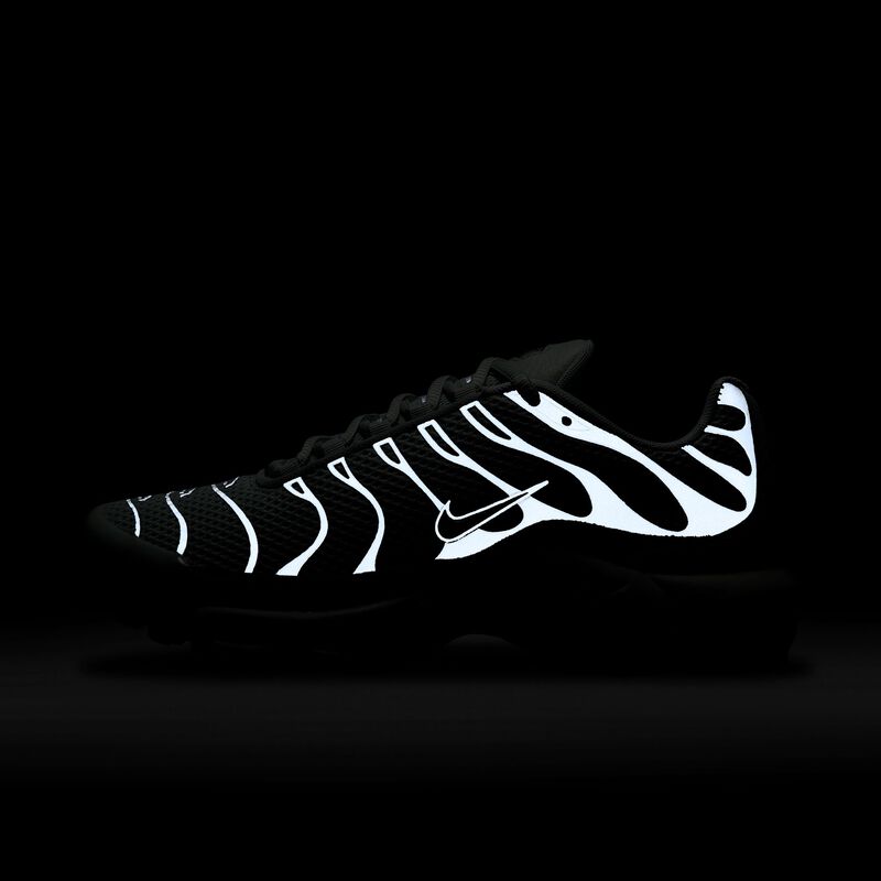 Nike Air Max Plus, Plata Claro/Cromo/Hueso Claro/Negro, hi-res