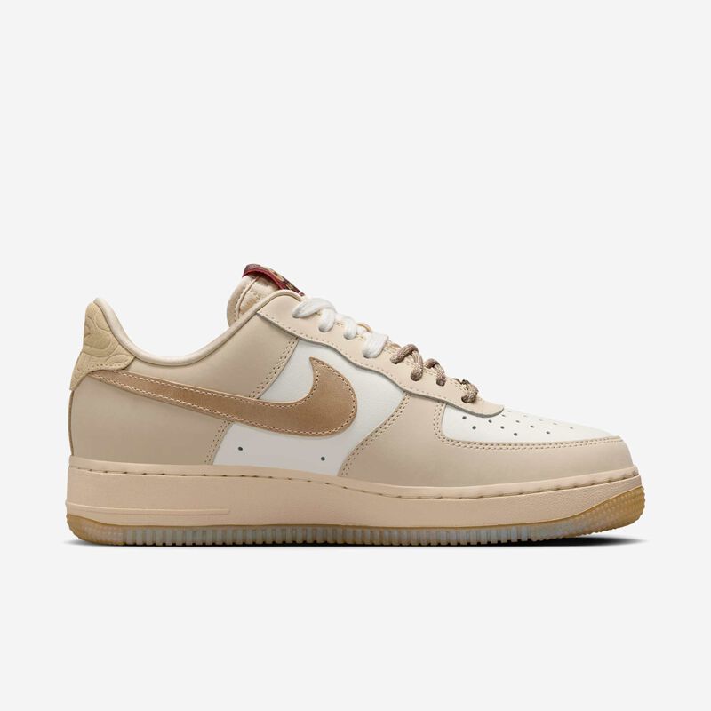 Nike Air Force 1 ’07 LX, Vela/Caqui Claro/Beige Paracaídas/Equipo Dorado, hi-res