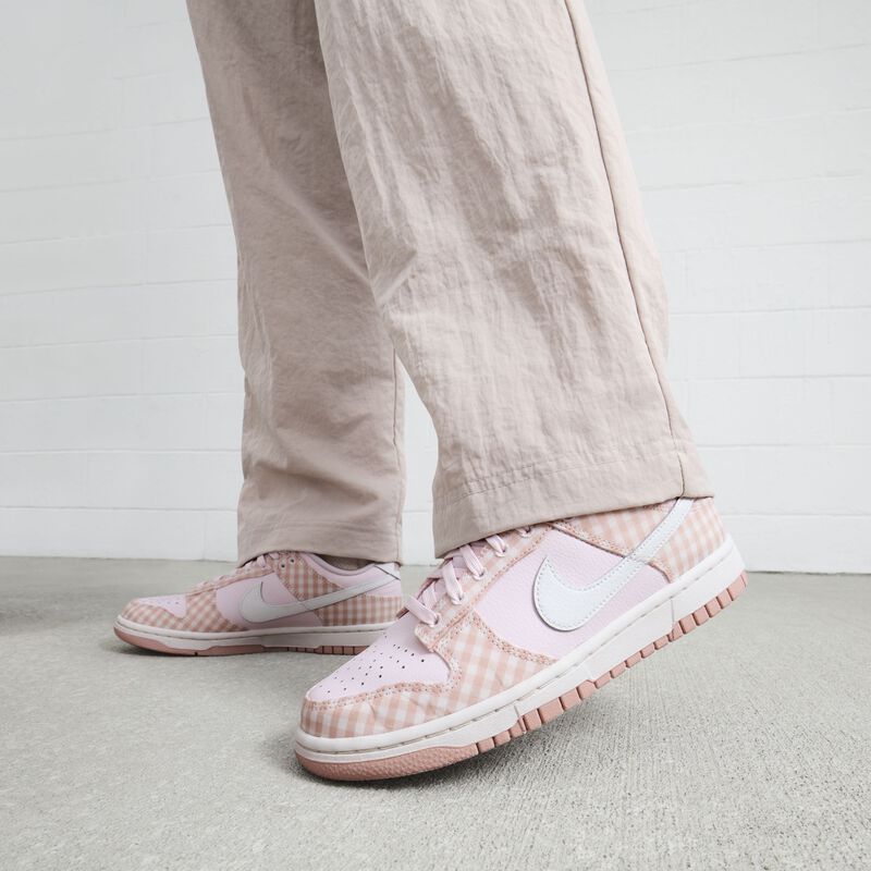 Nike Dunk Low, Rosa perla/Rosa Oxford/Blanco cumbre, hi-res