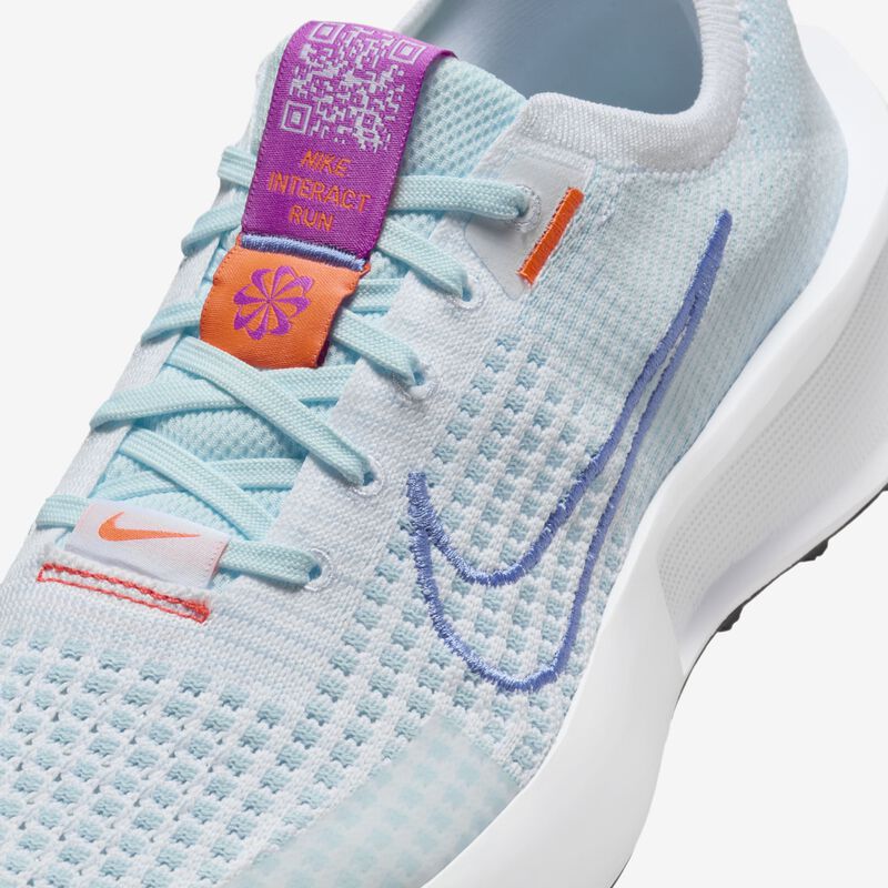 Nike Interact Run, Blanco/Pulso Real-Azul Glaciar, hi-res