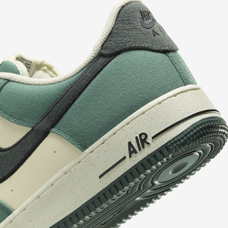 Nike Air Force 1 '07 LV8, Leche De Coco/De Costa A Costa/Negro/Verde Vintage, hi-res
