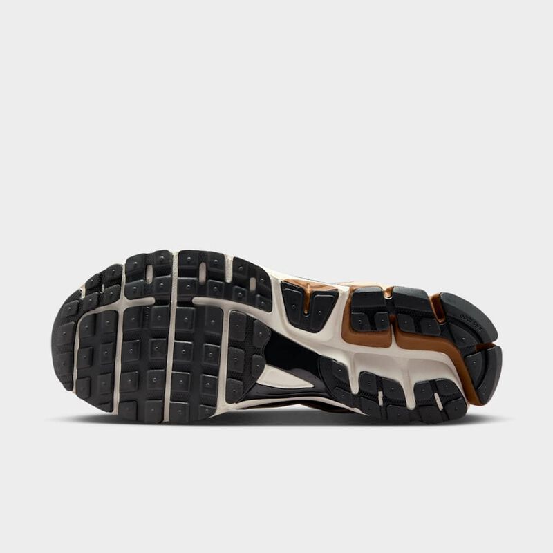 Zapatilla Nike Zoom Vomero&nbsp;5, Marr&oacute;n, hi-res