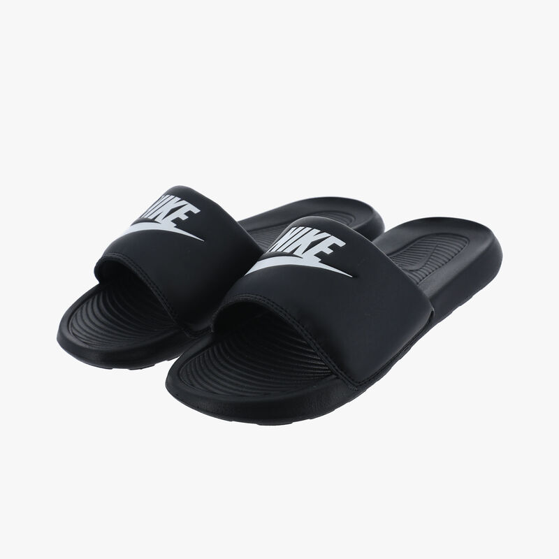 Nike Victori One, Negro/Negro/Blanco, hi-res
