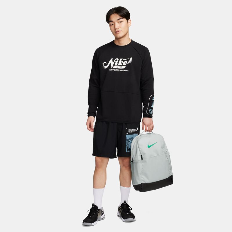 Nike Brasilia 9.5, Plata Claro/Negro/Verde Estadio, hi-res