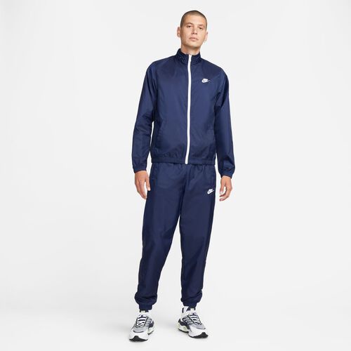 Nike Sportswear Club