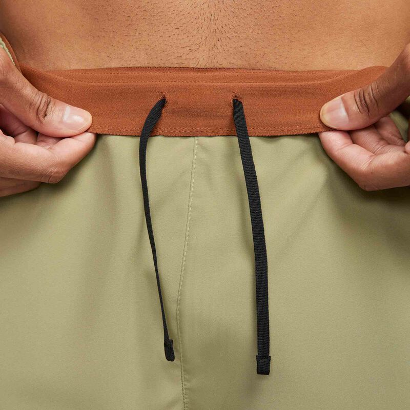 Nike Dri-FIT Challenger, Neutral Olive/Rojizo oscuro/Negro/Sequoia, hi-res