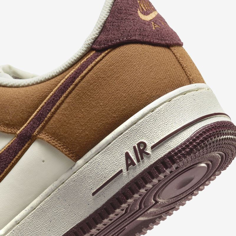 Nike Air Force 1 '07 LV8, Tostado Británico Claro/Leche De Coco/Marrón Oscuro Goma/Burdeos Enérgico, hi-res