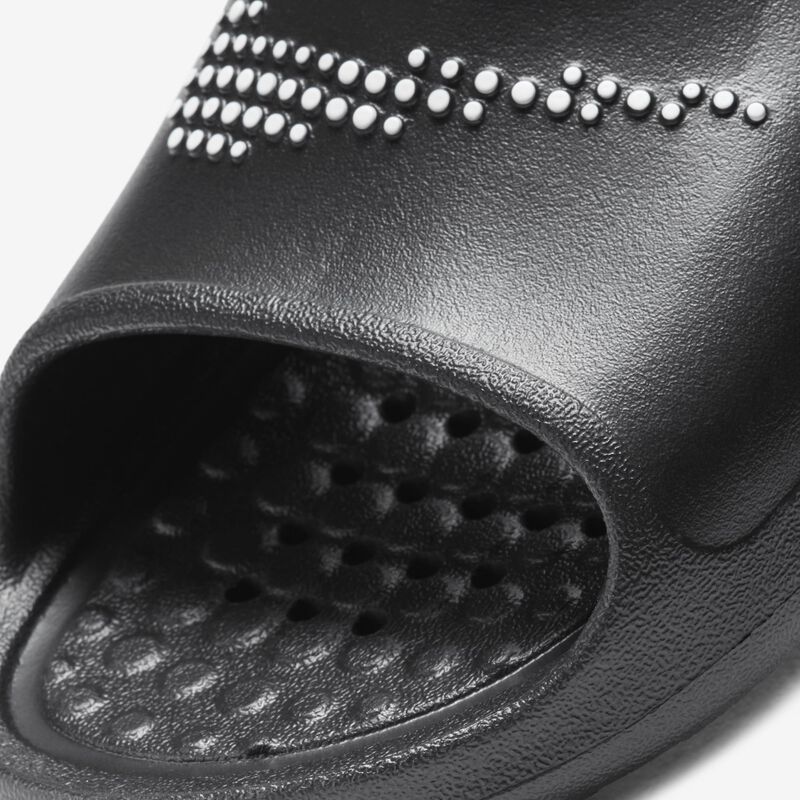 Nike Victori One, Negro/Blanco-Negro, hi-res
