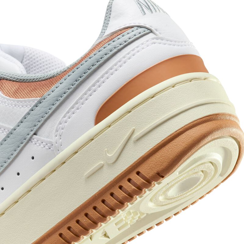 Nike Gamma Force, Blanco/Lino/Leche De Coco/Piedra Pómez Claro, hi-res