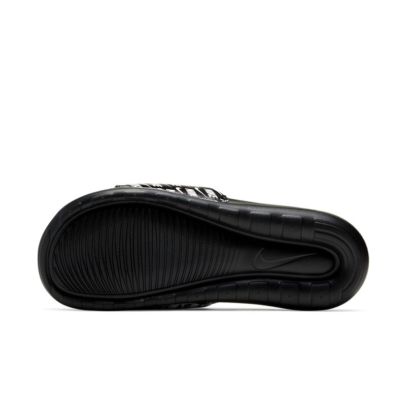 Nike Victori One, Negro/Negro/Blanco, hi-res