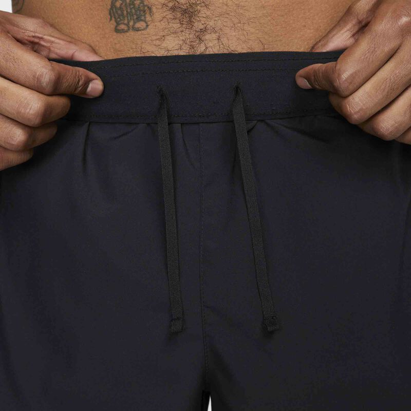 Short Nike Challenger, Negro, hi-res