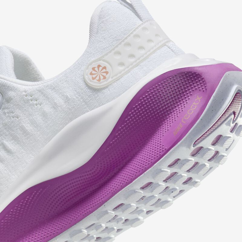 Nike InfinityRN 4, Blanco/Metalizado Bronce Rojo-Fucsia Intenso, hi-res