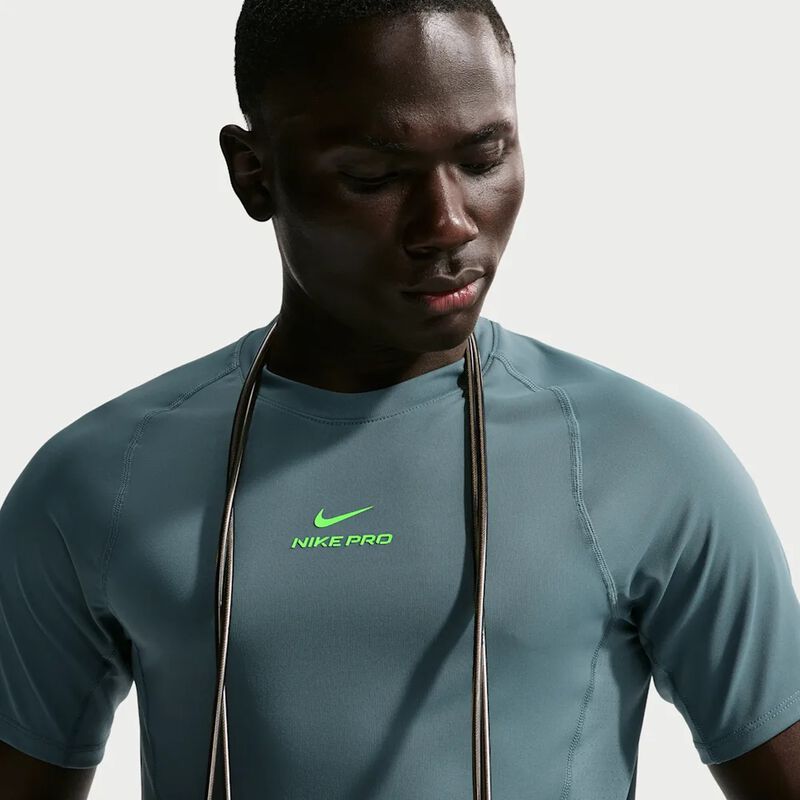 [Ljava.lang.String;@13b86726 Nike Pro, Gris, hi-res