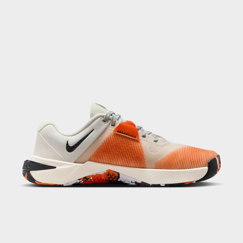 Nike Metcon 10, Perla suave/Naranja seguridad/Negro, hi-res