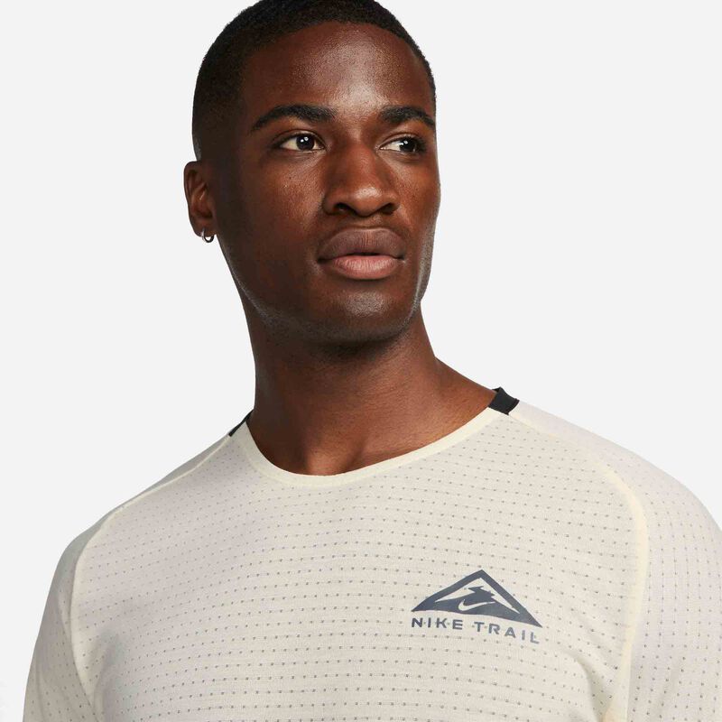 Nike Dri-FIT Trail Solar Chase, Leche de coco/Negro, hi-res