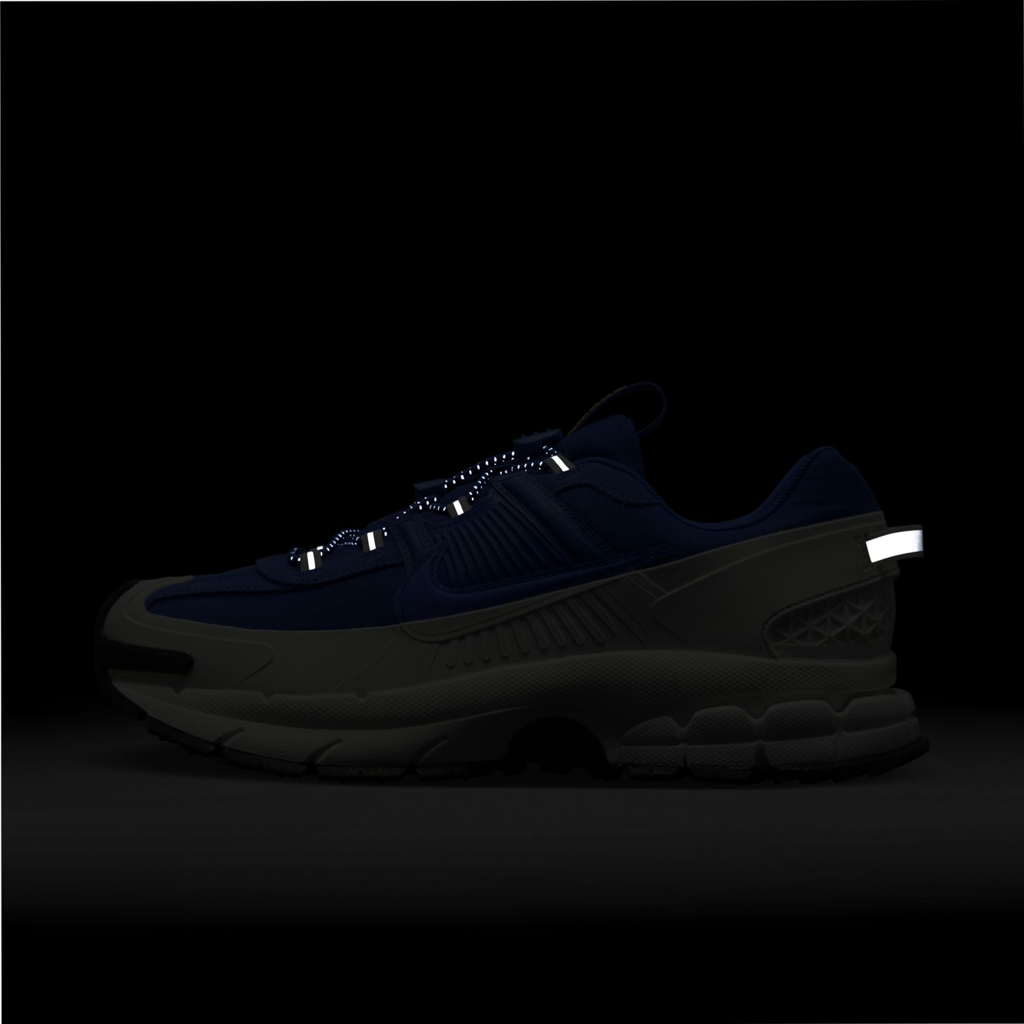 Compra Nike Zoom Vomero Roam por PEN 839.90 Nike Peru