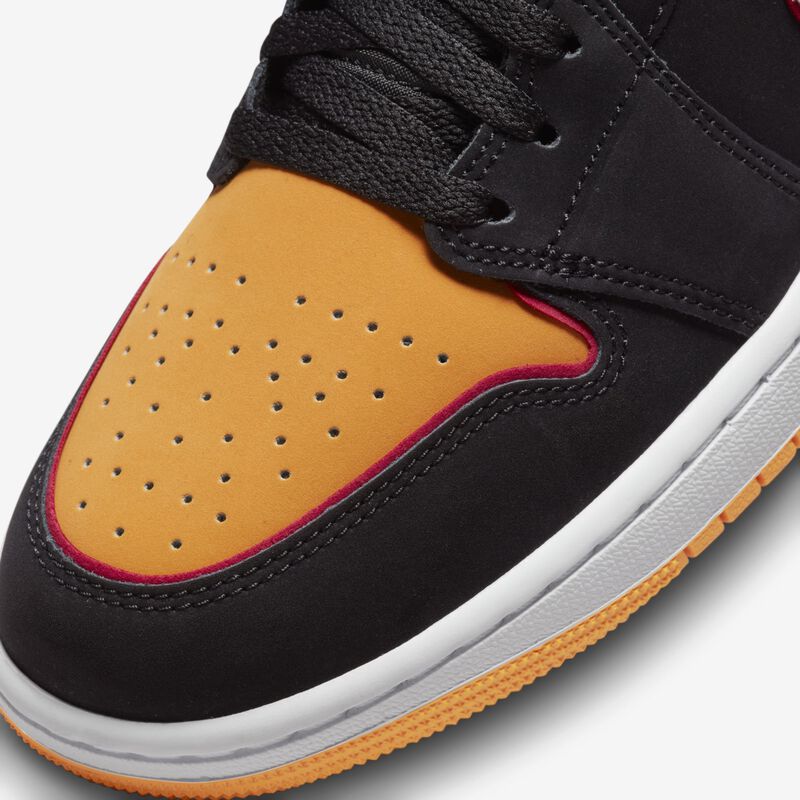 Air Jordan 1 Mid SE, Negro/Rojo cardenal/Blanco/Naranja vivo, hi-res