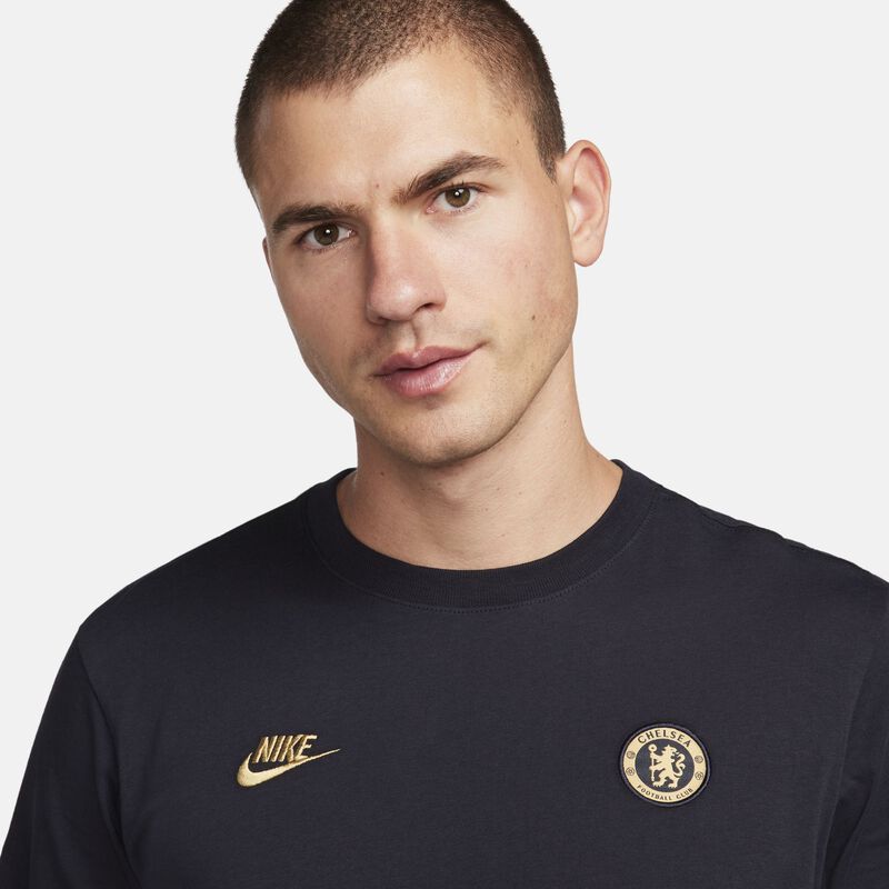 Chelsea FC Essential, Campo Azul, hi-res