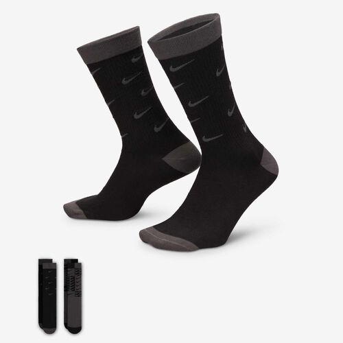 Nike Everyday Essential