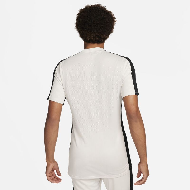 [Ljava.lang.String;@7da797cf Nike, Marr&oacute;n, hi-res