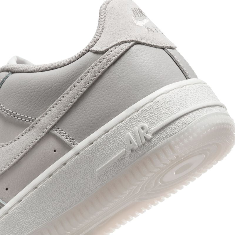 Nike Air Force 1 LV8 5, Hueso Claro/Mena De Hierro Claro/Blanco Cumbre, hi-res