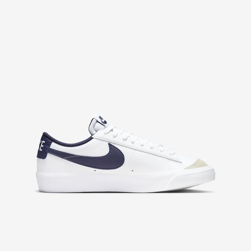 Nike Blazer Low 77, Blanco/Azul marino medianoche-Gris fútbol, hi-res