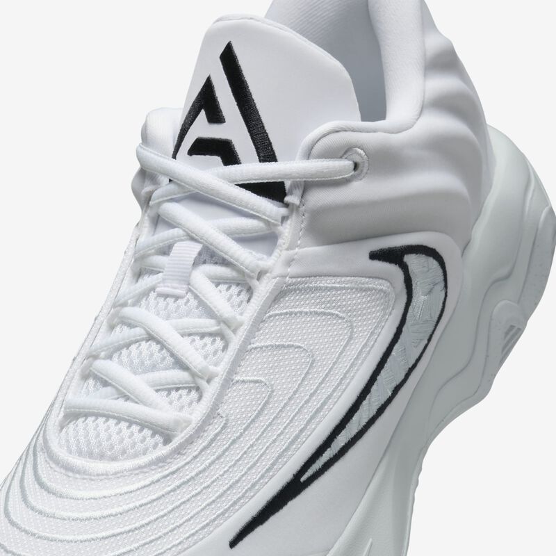 Giannis Immortality 4, Blanco/Pure Platinum/Negro, hi-res
