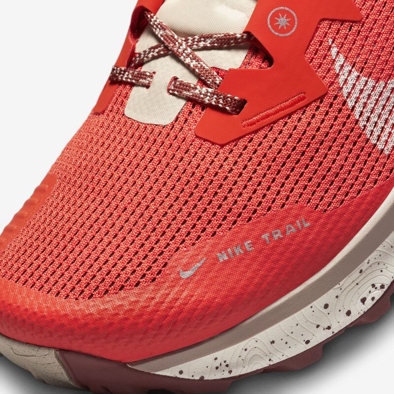 Nike Wildhorse 8, Rojo Picante/Pony oscuro/Gris topo difuso/Vela, hi-res