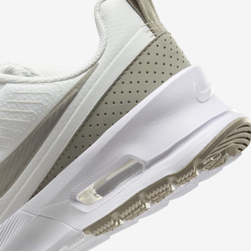Nike Air Max Nuaxis, Blanco Cumbre/Ejército Claro-Piedra-Blanco, hi-res