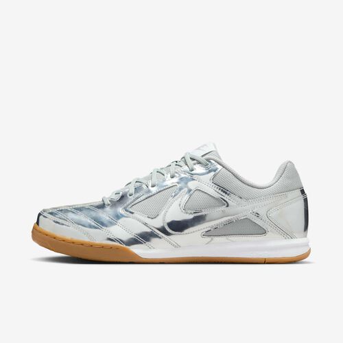 Nike Gato LV8