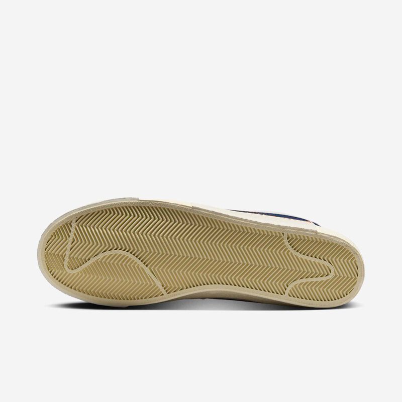 Nike Blazer Low Pro Club, Blanco/Rojo Picante/Fantasma/Azul Marino Medianoche, hi-res