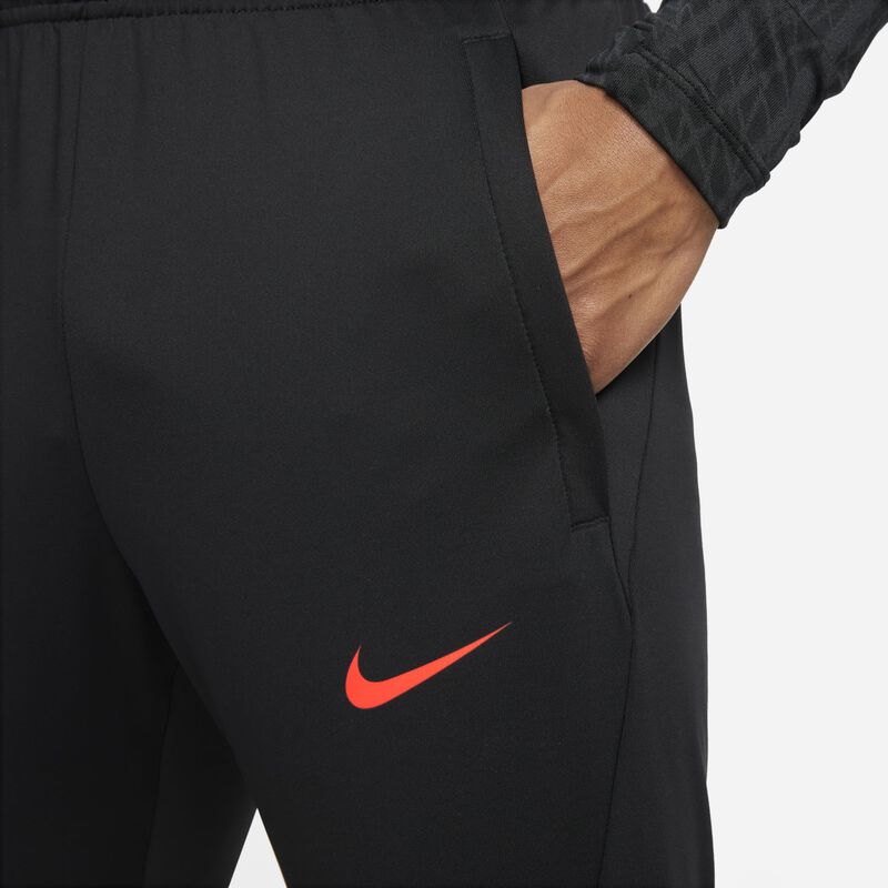 Nike Dri-FIT Strike, Negro/Carmesí brillante, hi-res