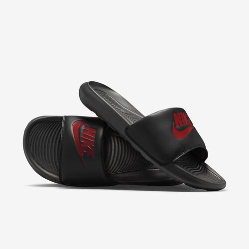 Nike Victori One