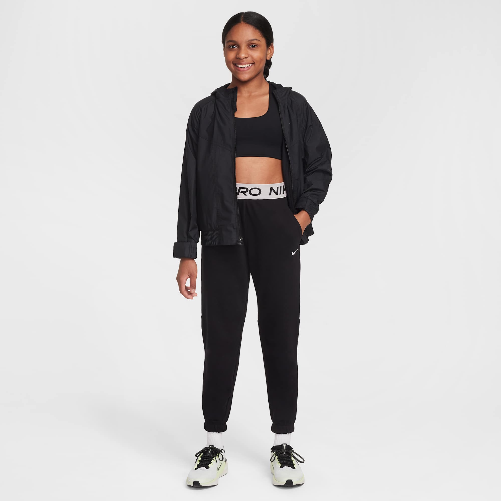 Nike Pro Fleece, Negro/Negro/Violeta Platino/Blanco, hi-res
