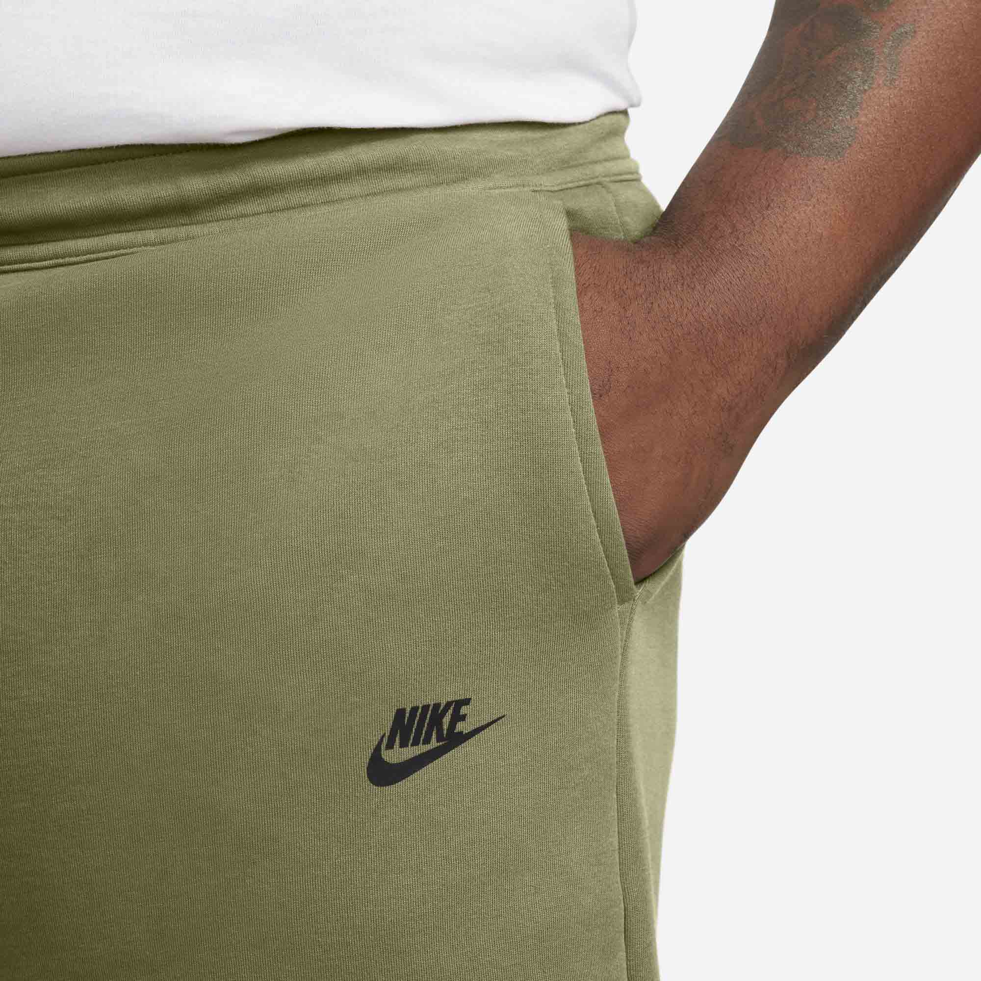 Compra Nike Sportswear Tech Fleece por PEN 369.90 Nike Perú